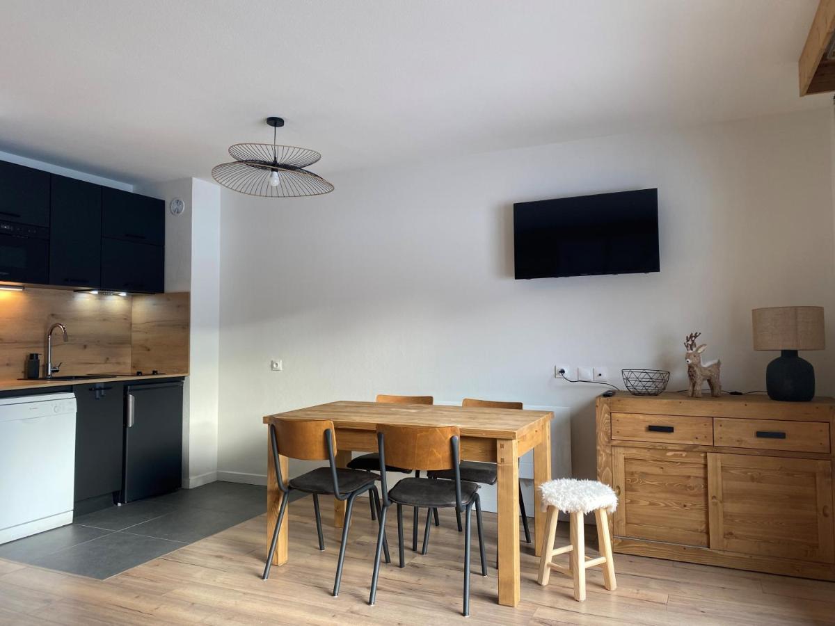 Appartement Renove T2, Vue Montagne サモエンヌ エクステリア 写真